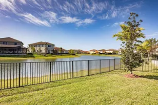 8630 Lakeside Bnd, Parkland, FL 33076 - Photo 4