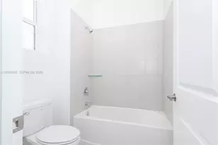 2636 SE 8th Ct, Homestead, FL 33035 - Photo 18
