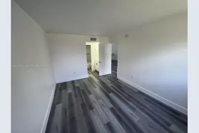 10317 NW 9th St Cir #202, Miami, FL 33172 - Photo 14