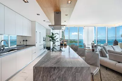 700 NE 26th Ter #3901, Miami, FL 33137 - Photo 2