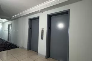 401 NE 69th St, Miami Beach, FL 33141 - Photo 44