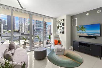 92 SW 3rd St #1202, Miami, FL 33130 - Photo 2