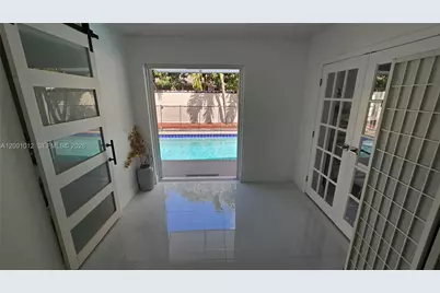 8421 NW 8th St, Pembroke Pines, FL 33024 - Photo 1