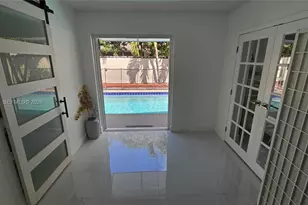 8421 NW 8th St, Pembroke Pines, FL 33024 - Photo 1