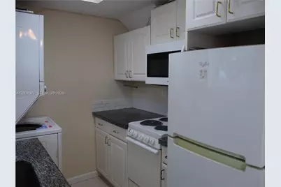 1949 Taylor St #9, Hollywood, FL 33020 - Photo 6