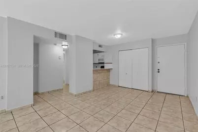 210 Fontainebleau Blvd #210, Miami, FL 33172 - Photo 10