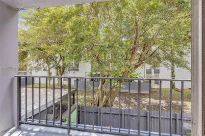 210 Fontainebleau Blvd #210, Miami, FL 33172 - Photo 14