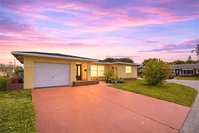 7301 NW 57th Pl, Tamarac, FL 33321 - Photo 1