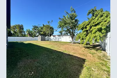 209 SE 26th Ter #N/A, Cape Coral, FL 33904 - Photo 6