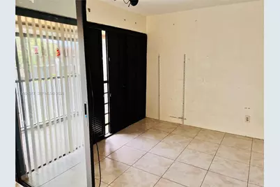 5821 Washington St #31, Hollywood, FL 33023 - Photo 2