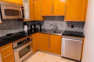 6365 Collins Ave, Miami Beach, FL 33141 - Photo 14