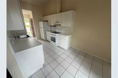 960 NE 214th Ln #960-04, Miami, FL 33179 - Photo 10