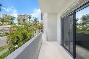 3582 NE 171 St, North Miami Beach, FL 33160 - Photo 22