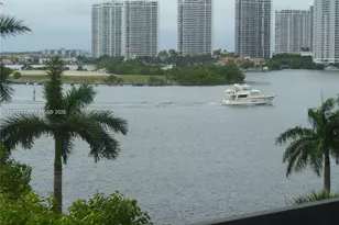3600 Mystic Pointe Dr, Aventura, FL 33180 - Photo 28