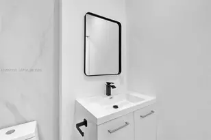 633 NE 70th St, Miami, FL 33138 - Photo 20