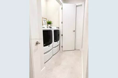 14531 SW 21st St, Miami, FL 33175 - Photo 8