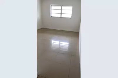 [Address not provided], Miami, FL 33162 - Photo 4