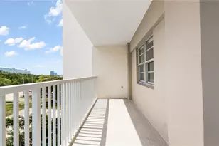 300 Bayview Dr, Sunny Isles Beach, FL 33160 - Photo 22