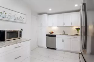 300 Bayview Dr, Sunny Isles Beach, FL 33160 - Photo 6