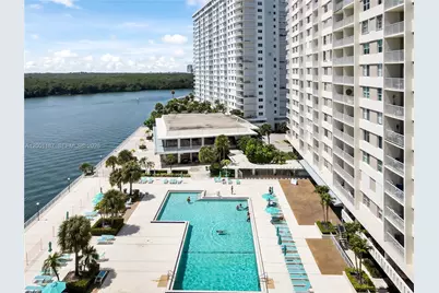 300 Bayview Dr #315, Sunny Isles Beach, FL 33160 - Photo 36