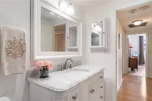 300 Bayview Dr, Sunny Isles Beach, FL 33160 - Photo 16