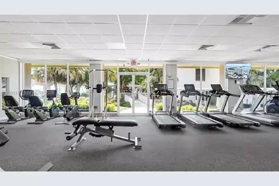 300 Bayview Dr #315, Sunny Isles Beach, FL 33160 - Photo 34