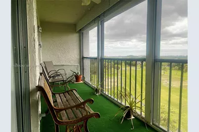 5860 NW 44th St #804, Lauderhill, FL 33319 - Photo 8