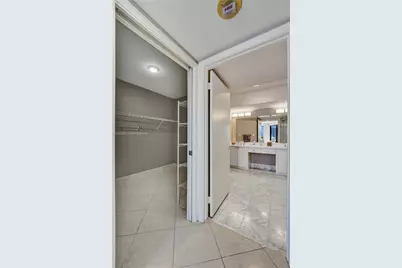 3600 Yacht Club Dr #904, Aventura, FL 33180 - Photo 38