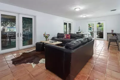 19751 SW 84th Ave, Cutler Bay, FL 33189 - Photo 14