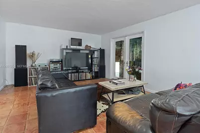19751 SW 84th Ave, Cutler Bay, FL 33189 - Photo 20