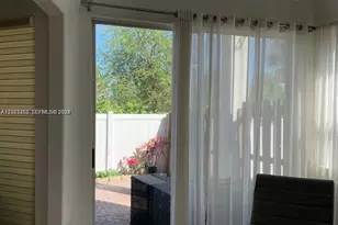 8041 NW 114th Pl, Doral, FL 33178 - Photo 12