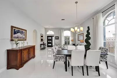 1445 NW 143rd Ave, Pembroke Pines, FL 33028 - Photo 20