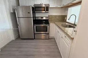 20111 NE 27th Ct, Aventura, FL 33180 - Photo 2