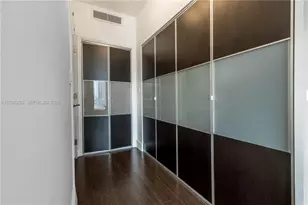 90 SW 3rd St, Miami, FL 33130 - Photo 14