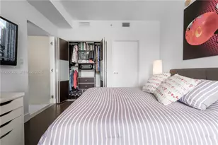 90 SW 3rd St, Miami, FL 33130 - Photo 6