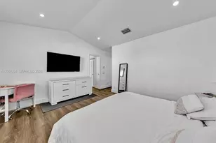1042 Thistle Creek Ct, Weston, FL 33327 - Photo 36