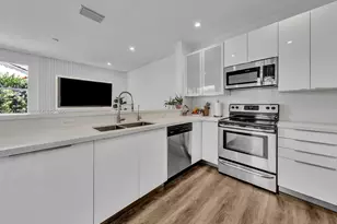 1042 Thistle Creek Ct, Weston, FL 33327 - Photo 14