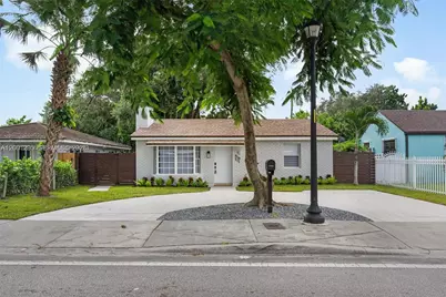 212 NW 103rd St, Miami, FL 33150 - Photo 2