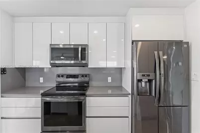 340 Sunset Dr #1210, Fort Lauderdale, FL 33301 - Photo 12