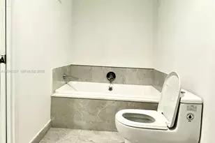 488 NE 18th St, Miami, FL 33132 - Photo 12