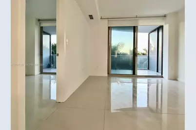 488 NE 18th St #204, Miami, FL 33132 - Photo 4