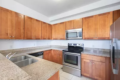 10012 NW 7th St #216, Miami, FL 33172 - Photo 2