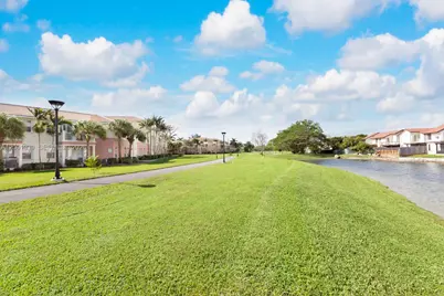 10012 NW 7th St #216, Miami, FL 33172 - Photo 12