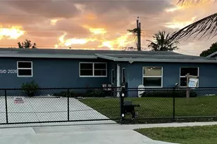 800 N 70th Ave, Hollywood, FL 33024 - Photo 2