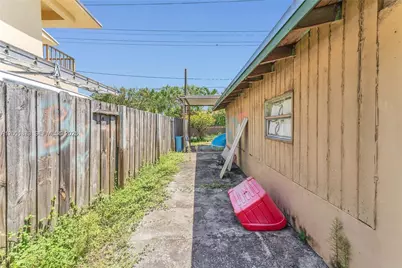 503 NW 43rd Pl, Miami, FL 33126 - Photo 6