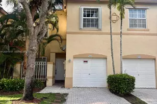 781 NW 170th Terrace, Pembroke Pines, FL 33028 - Photo 2