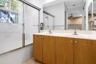 2851 W Prospect Rd, Tamarac, FL 33309 - Photo 16