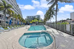 2950 NE 188th St, Aventura, FL 33180 - Photo 30