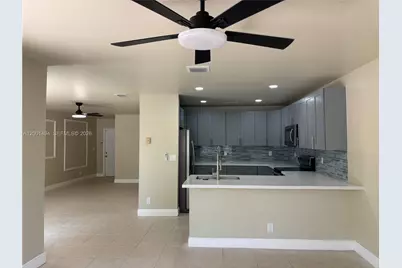 5450 NW 94th Ter, Sunrise, FL 33351 - Photo 10
