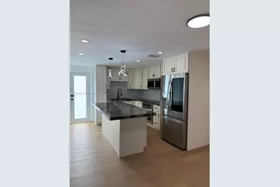 3169 NW 102nd St, Miami, FL 33147 - Photo 10
